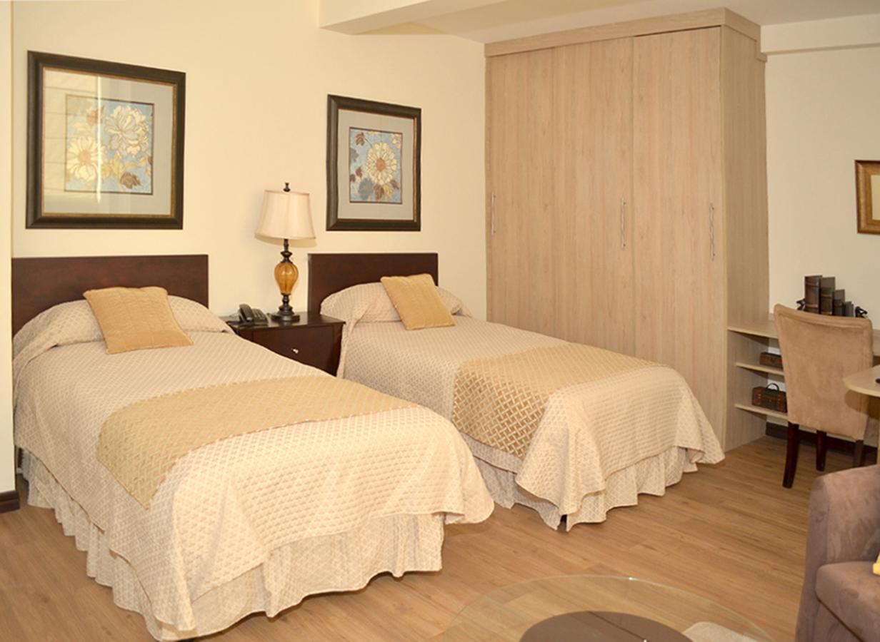Hotel Midtown La Paz Esterno foto
